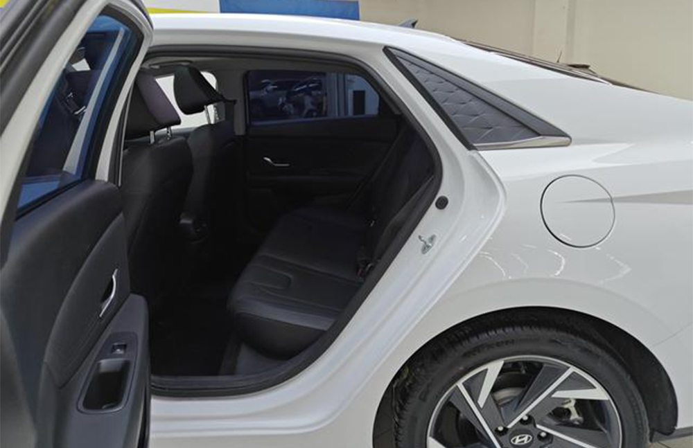 2023 hyundai elantra used